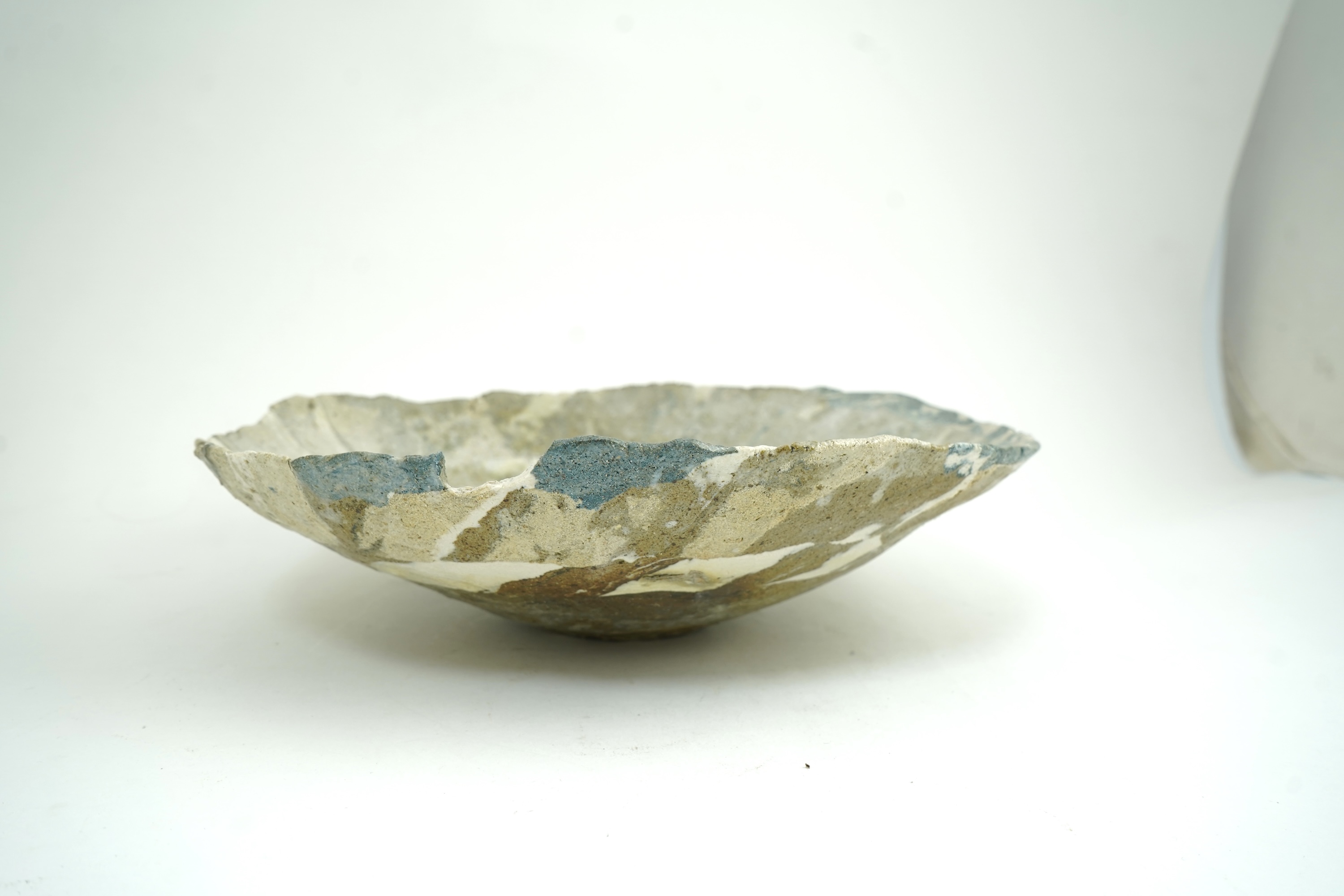 Ewen Henderson (1934-2000): A large mixed laminated clay bowl
